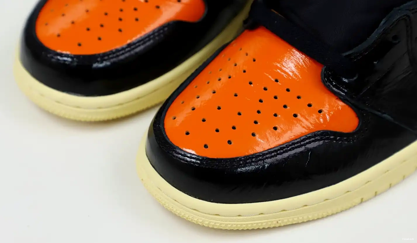 'SHATTERED JORDAN 1 AIR BACKBOARD OG HIGH RETRO 3.0' 0706